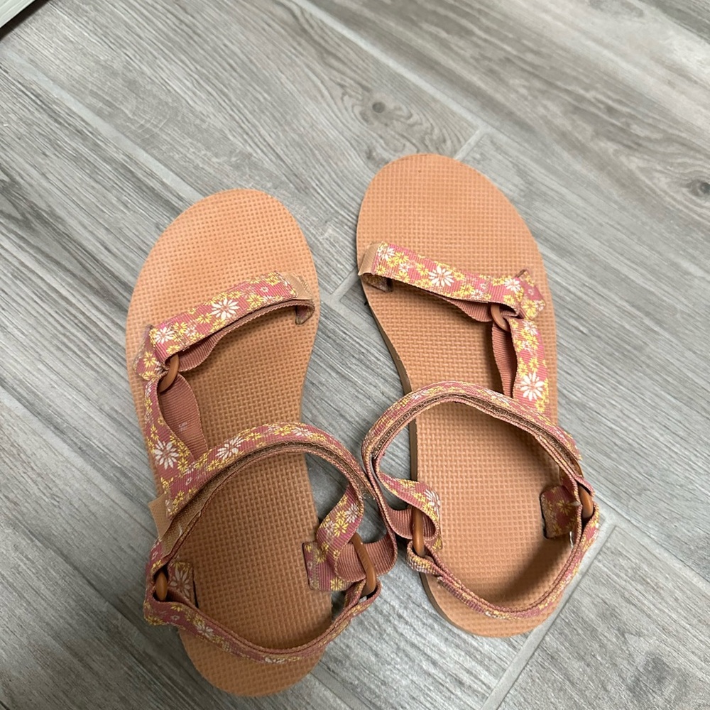 Floral Tan Women's Sandals
